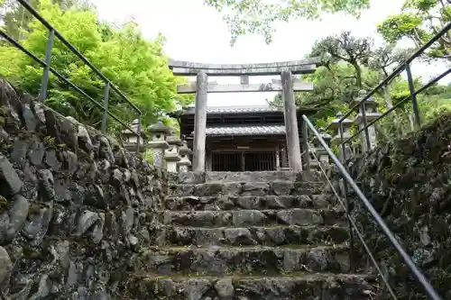護法善神社の鳥居