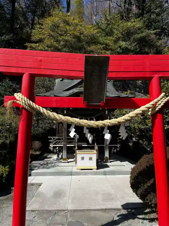 武州柿生琴平神社の{uncategorized: "未分類", other: "その他", undefined: "問題あり", building: "その他建物", grave: "お墓", sacred_gate: "鳥居", guardian: "狛犬", statue: "像", buddha: "仏像", history: "歴史", nature: "自然", garden: "庭園", animal: "動物", pagoda: "塔", temizu: "手水舎", mountain_gate: "山門・神門", sanctuary: "本殿・本堂", subordinate: "末社・摂社", art: "芸術", scenery: "景色", jizo: "地蔵", ema: "絵馬", goshuin: "御朱印", omikuji: "おみくじ", items: "授与品その他", amulet: "お守り", goshuincho: "御朱印帳", eats: "食事", festival: "お祭り", votive_dance: "神楽", shichigosan: "七五三参", wedding: "結婚式", experience: "体験その他", initially: "初詣", around: "周辺", anti_infection: "感染症対策"}