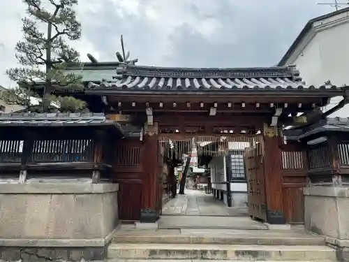 京都ゑびす神社の{uncategorized: "未分類", other: "その他", undefined: "問題あり", building: "その他建物", grave: "お墓", sacred_gate: "鳥居", guardian: "狛犬", statue: "像", buddha: "仏像", history: "歴史", nature: "自然", garden: "庭園", animal: "動物", pagoda: "塔", temizu: "手水舎", mountain_gate: "山門・神門", sanctuary: "本殿・本堂", subordinate: "末社・摂社", art: "芸術", scenery: "景色", jizo: "地蔵", ema: "絵馬", goshuin: "御朱印", omikuji: "おみくじ", items: "授与品その他", amulet: "お守り", goshuincho: "御朱印帳", eats: "食事", festival: "お祭り", votive_dance: "神楽", shichigosan: "七五三参", wedding: "結婚式", experience: "体験その他", initially: "初詣", around: "周辺", anti_infection: "感染症対策"}
