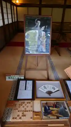 仁和寺の{uncategorized: "未分類", other: "その他", undefined: "問題あり", building: "その他建物", grave: "お墓", sacred_gate: "鳥居", guardian: "狛犬", statue: "像", buddha: "仏像", history: "歴史", nature: "自然", garden: "庭園", animal: "動物", pagoda: "塔", temizu: "手水舎", mountain_gate: "山門・神門", sanctuary: "本殿・本堂", subordinate: "末社・摂社", art: "芸術", scenery: "景色", jizo: "地蔵", ema: "絵馬", goshuin: "御朱印", omikuji: "おみくじ", items: "授与品その他", amulet: "お守り", goshuincho: "御朱印帳", eats: "食事", festival: "お祭り", votive_dance: "神楽", shichigosan: "七五三参", wedding: "結婚式", experience: "体験その他", initially: "初詣", around: "周辺", anti_infection: "感染症対策"}