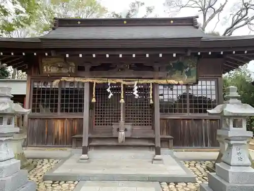 顕宗仁賢神社の本殿