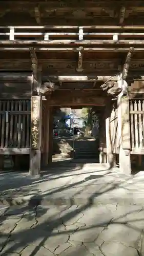 大窪寺の山門