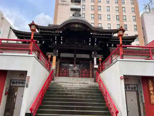 豊川稲荷札幌別院(玉宝禅寺)の本殿