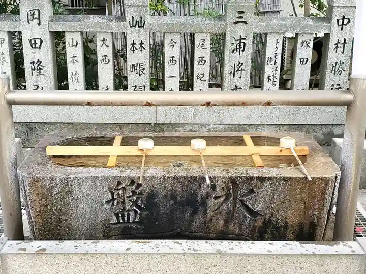 御厨神社の手水舎