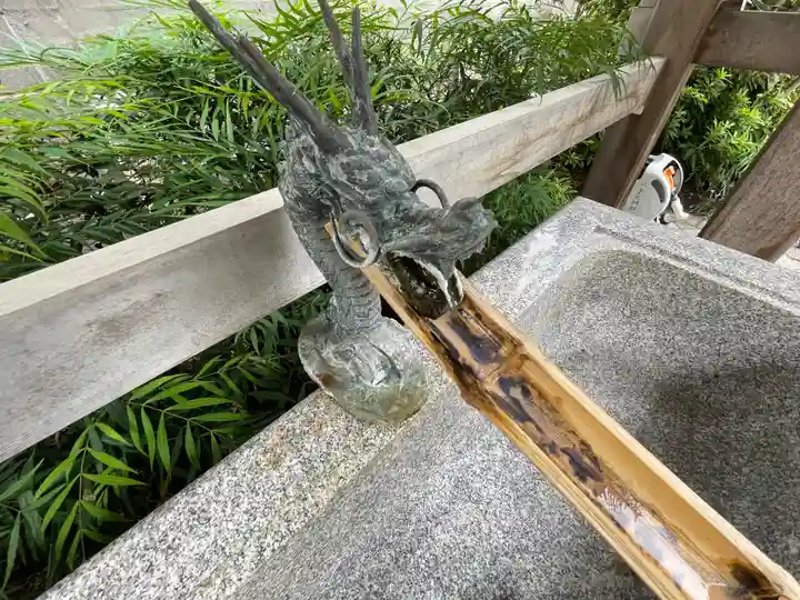 成子天神社の手水舎