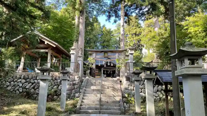 春日神社の建物その他