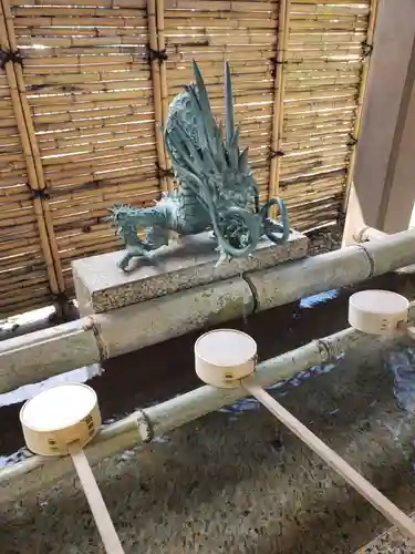 菟橋神社の手水舎