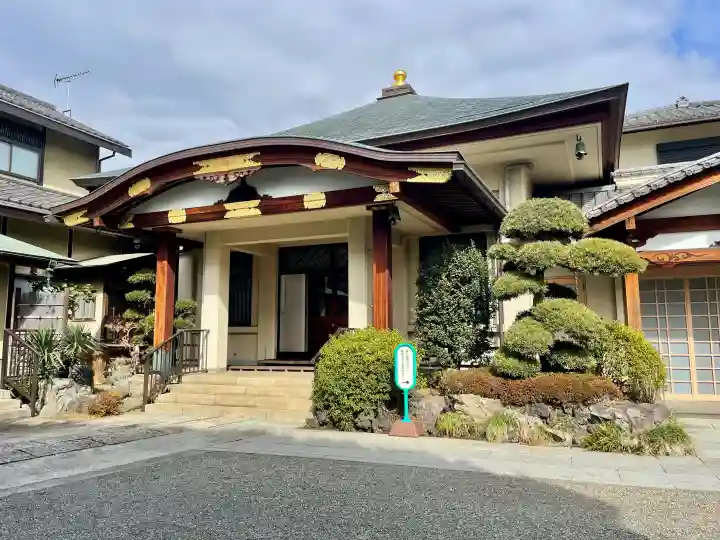 戒行寺の{uncategorized: "未分類", other: "その他", undefined: "問題あり", building: "その他建物", grave: "お墓", sacred_gate: "鳥居", guardian: "狛犬", statue: "像", buddha: "仏像", history: "歴史", nature: "自然", garden: "庭園", animal: "動物", pagoda: "塔", temizu: "手水舎", mountain_gate: "山門・神門", sanctuary: "本殿・本堂", subordinate: "末社・摂社", art: "芸術", scenery: "景色", jizo: "地蔵", ema: "絵馬", goshuin: "御朱印", omikuji: "おみくじ", items: "授与品その他", amulet: "お守り", goshuincho: "御朱印帳", eats: "食事", festival: "お祭り", votive_dance: "神楽", shichigosan: "七五三参", wedding: "結婚式", experience: "体験その他", initially: "初詣", around: "周辺", anti_infection: "感染症対策"}