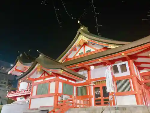 花園神社の本殿