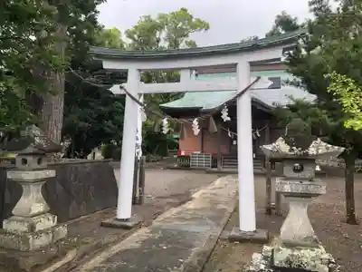 鹿苑神社の鳥居