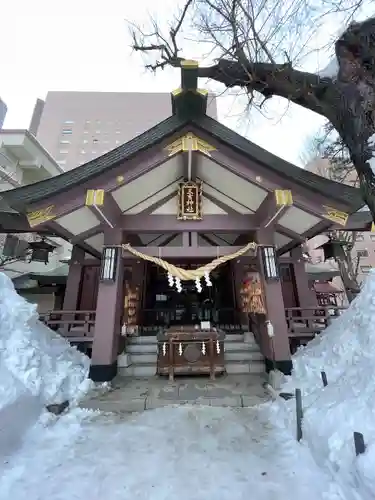 三吉神社の本殿