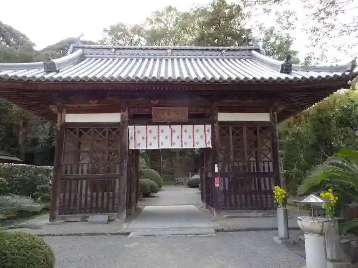 大興寺の山門・神門