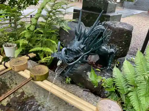 八事山 興正寺の手水舎