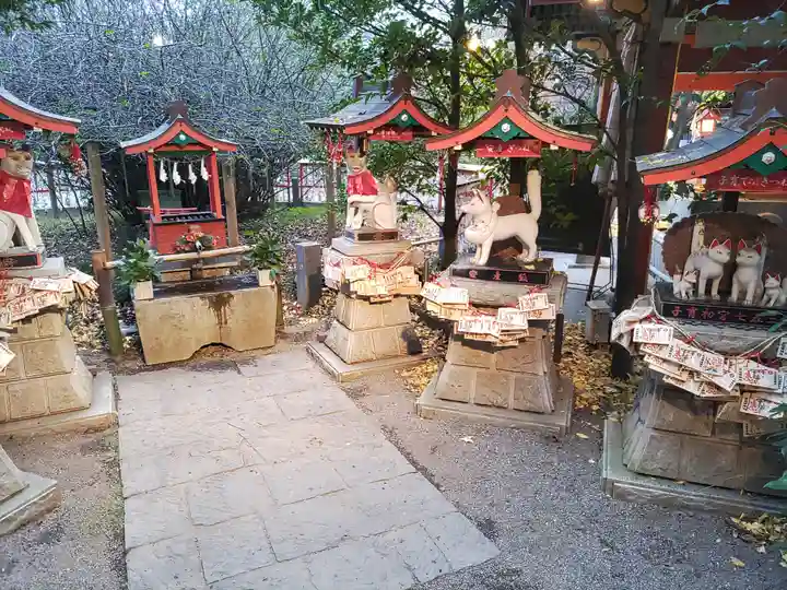 冠稲荷神社の末社・摂社