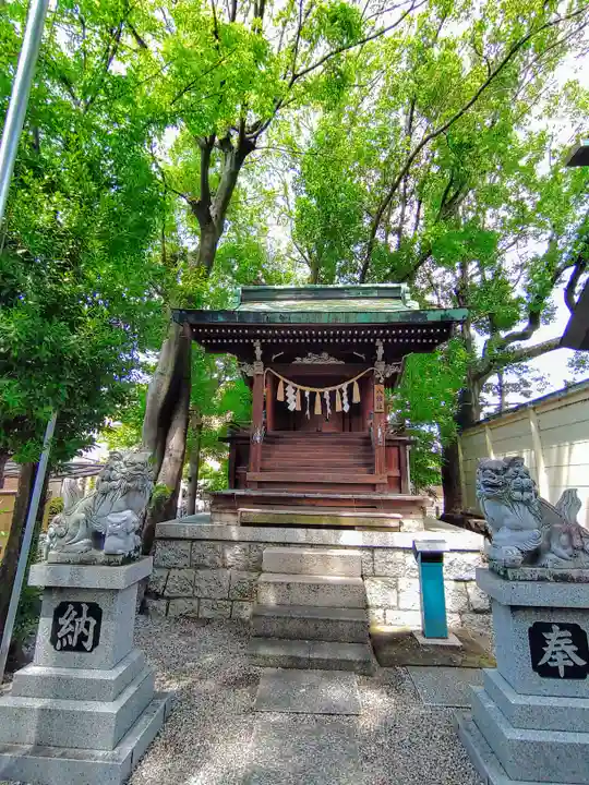 六所社(下飯田)の末社・摂社