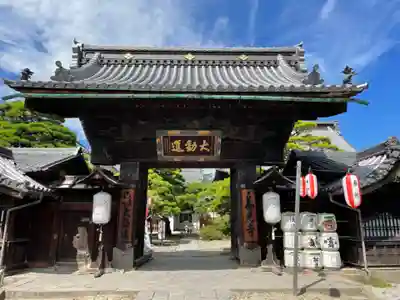 善光寺大勧進の山門・神門