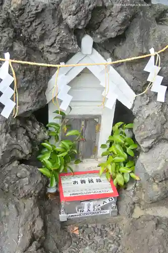 鳩森八幡神社の末社・摂社