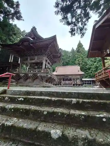 高尾穂見神社の本殿