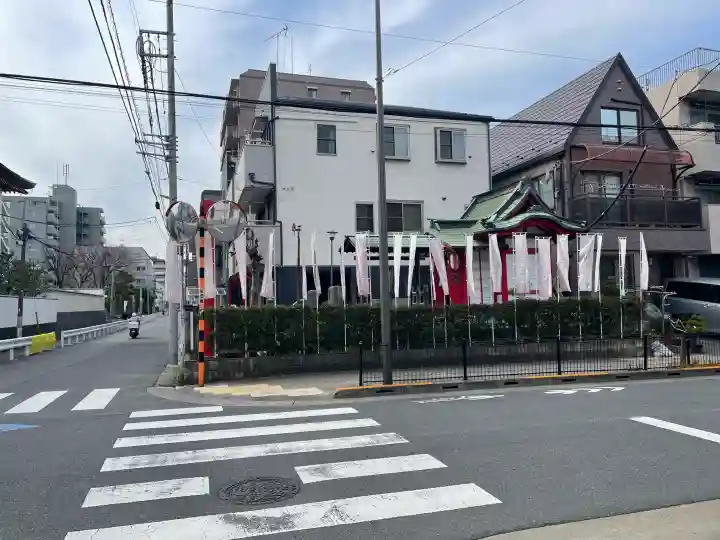 日先神社の{uncategorized: "未分類", other: "その他", undefined: "問題あり", building: "その他建物", grave: "お墓", sacred_gate: "鳥居", guardian: "狛犬", statue: "像", buddha: "仏像", history: "歴史", nature: "自然", garden: "庭園", animal: "動物", pagoda: "塔", temizu: "手水舎", mountain_gate: "山門・神門", sanctuary: "本殿・本堂", subordinate: "末社・摂社", art: "芸術", scenery: "景色", jizo: "地蔵", ema: "絵馬", goshuin: "御朱印", omikuji: "おみくじ", items: "授与品その他", amulet: "お守り", goshuincho: "御朱印帳", eats: "食事", festival: "お祭り", votive_dance: "神楽", shichigosan: "七五三参", wedding: "結婚式", experience: "体験その他", initially: "初詣", around: "周辺", anti_infection: "感染症対策"}