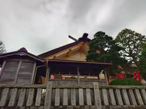 住吉神社の{uncategorized: "未分類", other: "その他", undefined: "問題あり", building: "その他建物", grave: "お墓", sacred_gate: "鳥居", guardian: "狛犬", statue: "像", buddha: "仏像", history: "歴史", nature: "自然", garden: "庭園", animal: "動物", pagoda: "塔", temizu: "手水舎", mountain_gate: "山門・神門", sanctuary: "本殿・本堂", subordinate: "末社・摂社", art: "芸術", scenery: "景色", jizo: "地蔵", ema: "絵馬", goshuin: "御朱印", omikuji: "おみくじ", items: "授与品その他", amulet: "お守り", goshuincho: "御朱印帳", eats: "食事", festival: "お祭り", votive_dance: "神楽", shichigosan: "七五三参", wedding: "結婚式", experience: "体験その他", initially: "初詣", around: "周辺", anti_infection: "感染症対策"}