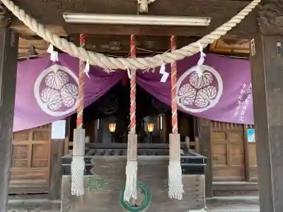 富士嶽神社の{uncategorized: "未分類", other: "その他", undefined: "問題あり", building: "その他建物", grave: "お墓", sacred_gate: "鳥居", guardian: "狛犬", statue: "像", buddha: "仏像", history: "歴史", nature: "自然", garden: "庭園", animal: "動物", pagoda: "塔", temizu: "手水舎", mountain_gate: "山門・神門", sanctuary: "本殿・本堂", subordinate: "末社・摂社", art: "芸術", scenery: "景色", jizo: "地蔵", ema: "絵馬", goshuin: "御朱印", omikuji: "おみくじ", items: "授与品その他", amulet: "お守り", goshuincho: "御朱印帳", eats: "食事", festival: "お祭り", votive_dance: "神楽", shichigosan: "七五三参", wedding: "結婚式", experience: "体験その他", initially: "初詣", around: "周辺", anti_infection: "感染症対策"}