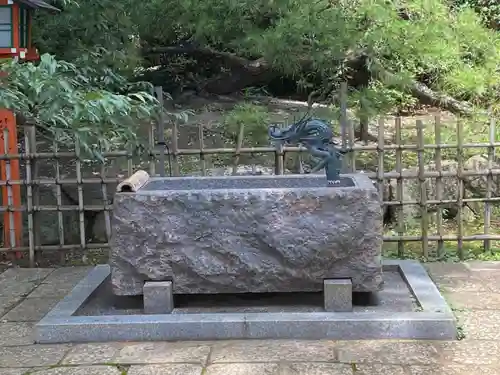 明王院（満願寺別院）の手水舎