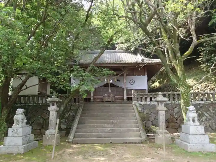 鉾島神社の本殿・本堂
