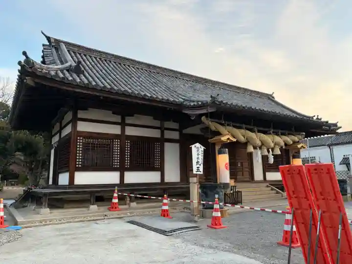 阿智神社の{uncategorized: "未分類", other: "その他", undefined: "問題あり", building: "その他建物", grave: "お墓", sacred_gate: "鳥居", guardian: "狛犬", statue: "像", buddha: "仏像", history: "歴史", nature: "自然", garden: "庭園", animal: "動物", pagoda: "塔", temizu: "手水舎", mountain_gate: "山門・神門", sanctuary: "本殿・本堂", subordinate: "末社・摂社", art: "芸術", scenery: "景色", jizo: "地蔵", ema: "絵馬", goshuin: "御朱印", omikuji: "おみくじ", items: "授与品その他", amulet: "お守り", goshuincho: "御朱印帳", eats: "食事", festival: "お祭り", votive_dance: "神楽", shichigosan: "七五三参", wedding: "結婚式", experience: "体験その他", initially: "初詣", around: "周辺", anti_infection: "感染症対策"}