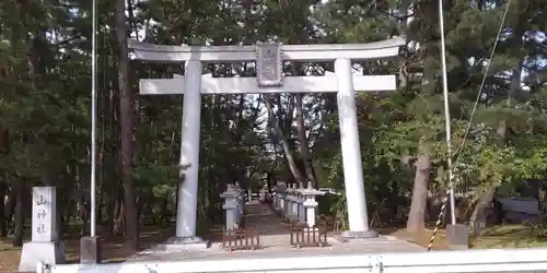 山神社の鳥居