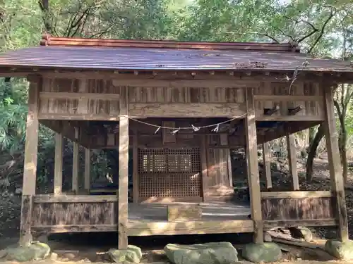 八幡若宮神社の本殿