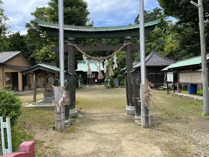 中田八坂神社の鳥居