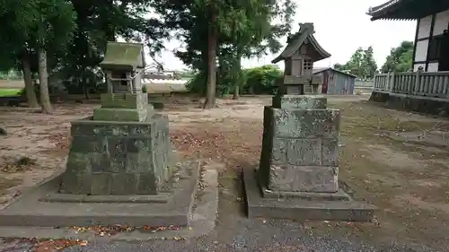 諏訪神社の末社・摂社