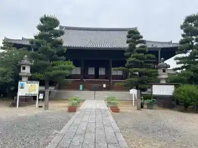 常楽寺の本殿・本堂