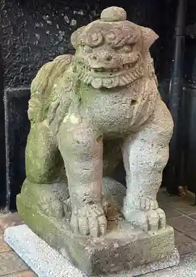 一六子育地蔵尊の狛犬