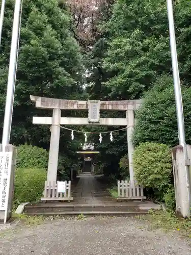 御霊神社の鳥居