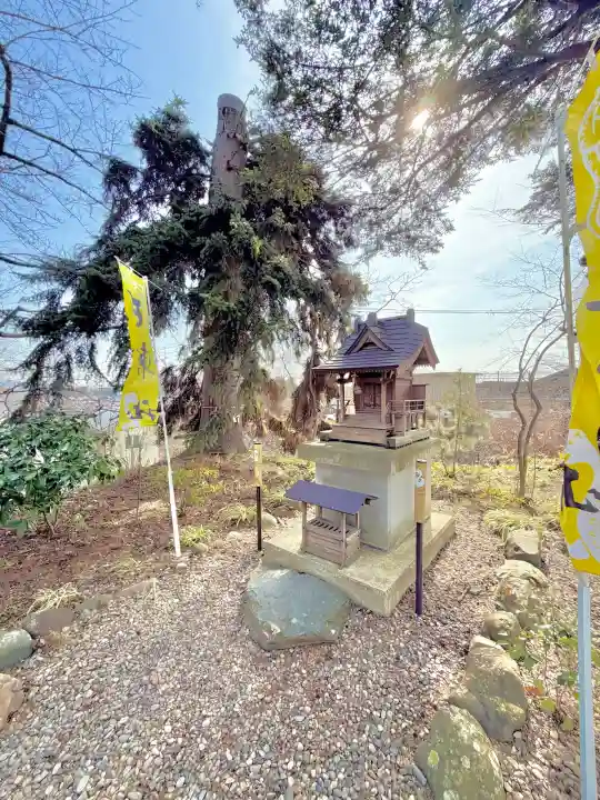 花巻神社の{uncategorized: "未分類", other: "その他", undefined: "問題あり", building: "その他建物", grave: "お墓", sacred_gate: "鳥居", guardian: "狛犬", statue: "像", buddha: "仏像", history: "歴史", nature: "自然", garden: "庭園", animal: "動物", pagoda: "塔", temizu: "手水舎", mountain_gate: "山門・神門", sanctuary: "本殿・本堂", subordinate: "末社・摂社", art: "芸術", scenery: "景色", jizo: "地蔵", ema: "絵馬", goshuin: "御朱印", omikuji: "おみくじ", items: "授与品その他", amulet: "お守り", goshuincho: "御朱印帳", eats: "食事", festival: "お祭り", votive_dance: "神楽", shichigosan: "七五三参", wedding: "結婚式", experience: "体験その他", initially: "初詣", around: "周辺", anti_infection: "感染症対策"}