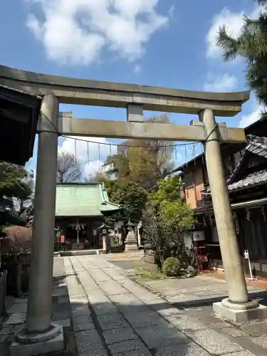 高円寺天祖神社の{uncategorized: "未分類", other: "その他", undefined: "問題あり", building: "その他建物", grave: "お墓", sacred_gate: "鳥居", guardian: "狛犬", statue: "像", buddha: "仏像", history: "歴史", nature: "自然", garden: "庭園", animal: "動物", pagoda: "塔", temizu: "手水舎", mountain_gate: "山門・神門", sanctuary: "本殿・本堂", subordinate: "末社・摂社", art: "芸術", scenery: "景色", jizo: "地蔵", ema: "絵馬", goshuin: "御朱印", omikuji: "おみくじ", items: "授与品その他", amulet: "お守り", goshuincho: "御朱印帳", eats: "食事", festival: "お祭り", votive_dance: "神楽", shichigosan: "七五三参", wedding: "結婚式", experience: "体験その他", initially: "初詣", around: "周辺", anti_infection: "感染症対策"}