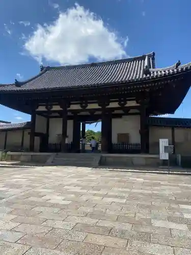 法隆寺の山門