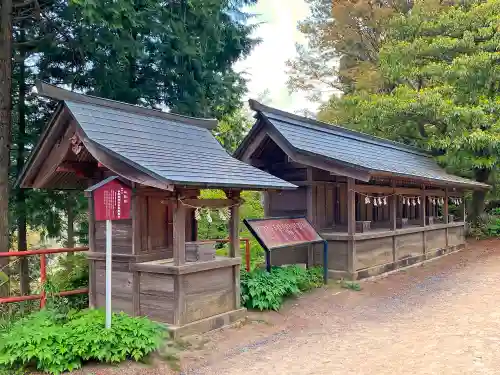 武蔵御嶽神社の末社・摂社