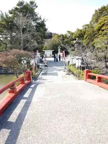 旗上弁財天社の{uncategorized: "未分類", other: "その他", undefined: "問題あり", building: "その他建物", grave: "お墓", sacred_gate: "鳥居", guardian: "狛犬", statue: "像", buddha: "仏像", history: "歴史", nature: "自然", garden: "庭園", animal: "動物", pagoda: "塔", temizu: "手水舎", mountain_gate: "山門・神門", sanctuary: "本殿・本堂", subordinate: "末社・摂社", art: "芸術", scenery: "景色", jizo: "地蔵", ema: "絵馬", goshuin: "御朱印", omikuji: "おみくじ", items: "授与品その他", amulet: "お守り", goshuincho: "御朱印帳", eats: "食事", festival: "お祭り", votive_dance: "神楽", shichigosan: "七五三参", wedding: "結婚式", experience: "体験その他", initially: "初詣", around: "周辺", anti_infection: "感染症対策"}