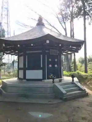 岩田寺の本殿・本堂