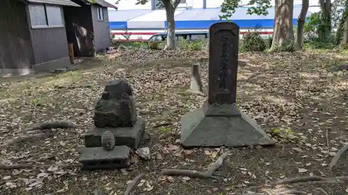 光金稲荷神社の仏像