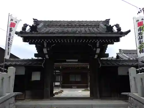 地蔵寺の山門・神門