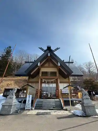 浦幌神社・乳神神社の{uncategorized: "未分類", other: "その他", undefined: "問題あり", building: "その他建物", grave: "お墓", sacred_gate: "鳥居", guardian: "狛犬", statue: "像", buddha: "仏像", history: "歴史", nature: "自然", garden: "庭園", animal: "動物", pagoda: "塔", temizu: "手水舎", mountain_gate: "山門・神門", sanctuary: "本殿・本堂", subordinate: "末社・摂社", art: "芸術", scenery: "景色", jizo: "地蔵", ema: "絵馬", goshuin: "御朱印", omikuji: "おみくじ", items: "授与品その他", amulet: "お守り", goshuincho: "御朱印帳", eats: "食事", festival: "お祭り", votive_dance: "神楽", shichigosan: "七五三参", wedding: "結婚式", experience: "体験その他", initially: "初詣", around: "周辺", anti_infection: "感染症対策"}