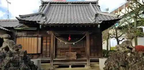 鵜森稲荷神社の本殿・本堂