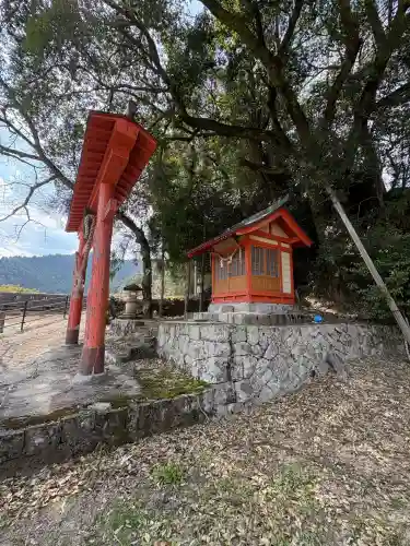 明神社の本殿・本堂