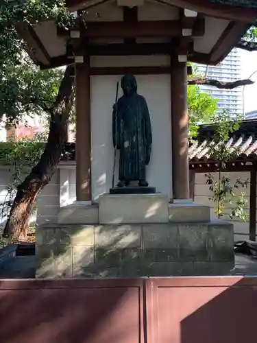 湊川神社の像