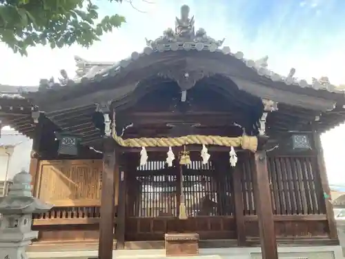 三嶋神社の本殿