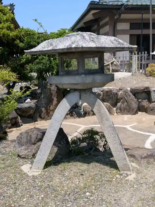 豊国神社の{uncategorized: "未分類", other: "その他", undefined: "問題あり", building: "その他建物", grave: "お墓", sacred_gate: "鳥居", guardian: "狛犬", statue: "像", buddha: "仏像", history: "歴史", nature: "自然", garden: "庭園", animal: "動物", pagoda: "塔", temizu: "手水舎", mountain_gate: "山門・神門", sanctuary: "本殿・本堂", subordinate: "末社・摂社", art: "芸術", scenery: "景色", jizo: "地蔵", ema: "絵馬", goshuin: "御朱印", omikuji: "おみくじ", items: "授与品その他", amulet: "お守り", goshuincho: "御朱印帳", eats: "食事", festival: "お祭り", votive_dance: "神楽", shichigosan: "七五三参", wedding: "結婚式", experience: "体験その他", initially: "初詣", around: "周辺", anti_infection: "感染症対策"}