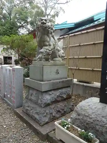 柴崎神社の狛犬